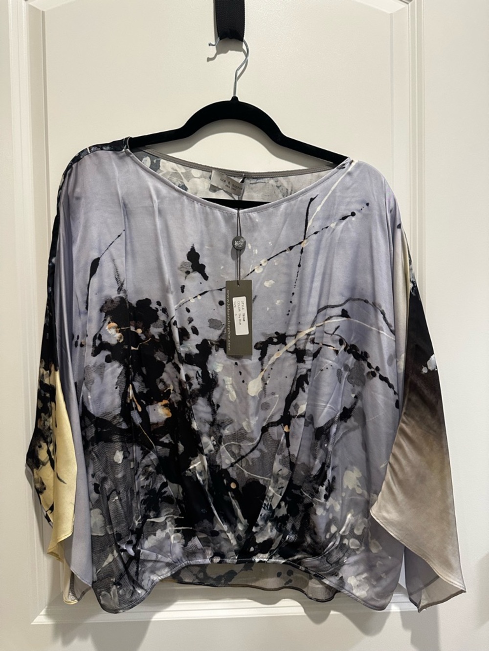 Lola & Sophie Abstract Splash Dolman Top in Gray, Black and Cream